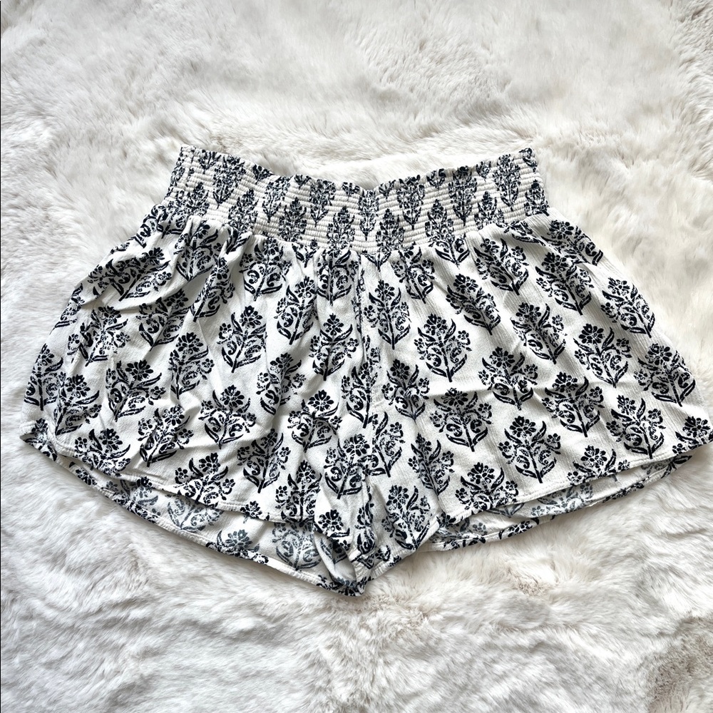 Mossimo Shorts Large